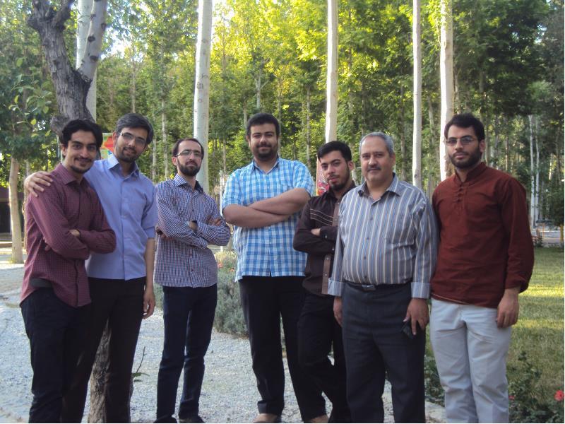 شورای دبیران و کادر مدرسه