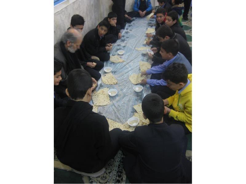 برگزاری زیارت عاشورا  (دهه اول محرم)