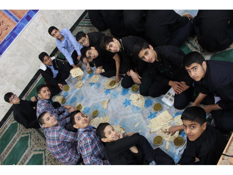 قرائت زیارت عاشورا و صبحانه دهه اول محرم