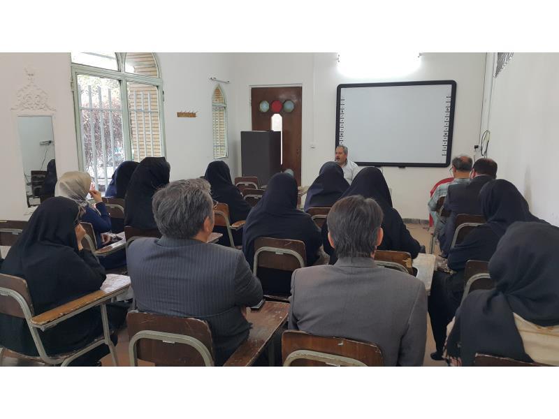 هم اندیشی والدین محترم دانش آموزان راه یافته به مرحله سوم آزمون پیشرفت تحصیلی