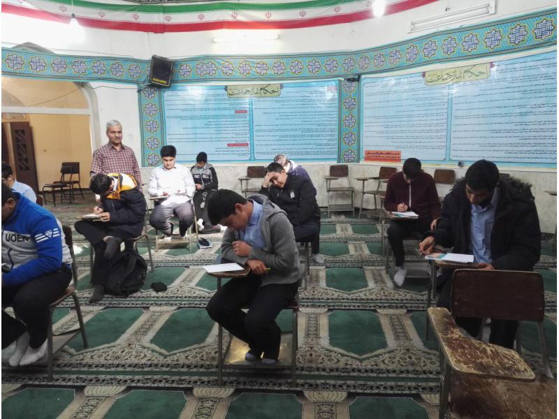 آزمون های انتخابی مسابقات قرآن و معارف - 4دیماه